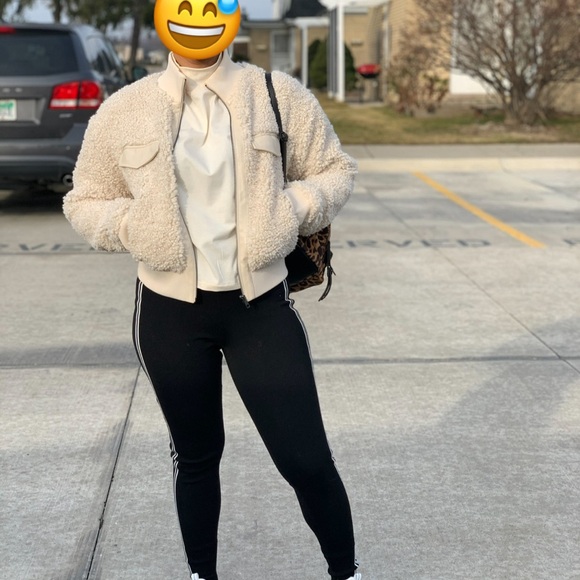 Express Sherpa Jacket!! Express x Negin Mirsalehi collection! Worn once - Picture 4 of 7